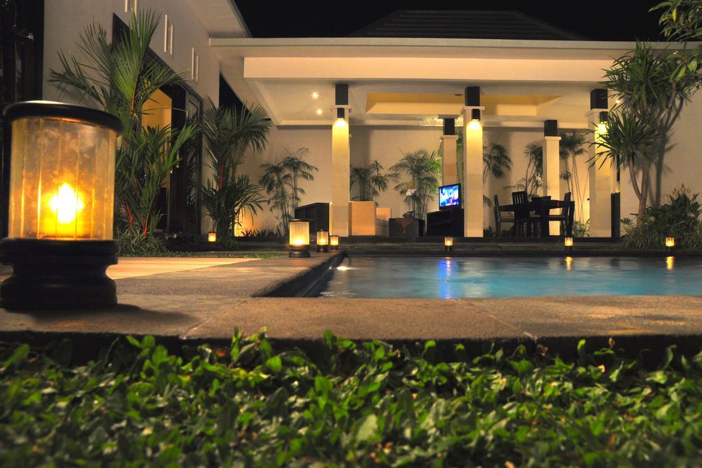 La Villais Kamojang Hotel Seminyak Δωμάτιο φωτογραφία